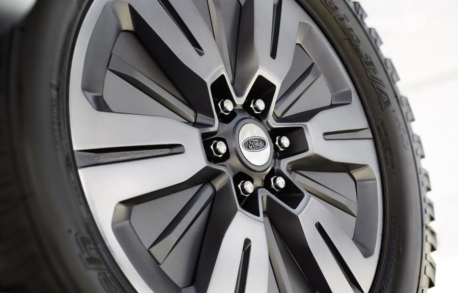  Ford Atlas Concept 2013 года  (фото 32 из 57)